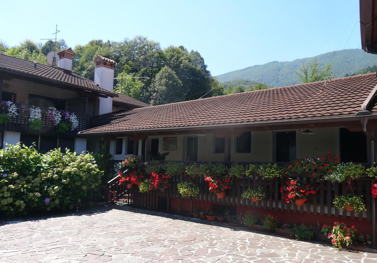 Sobe Rooms Zimmer Jazbec Idrsko Exterior foto